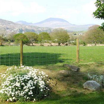 Cefn Uchaf Guesthouse Garndolbenmaen Экстерьер фото